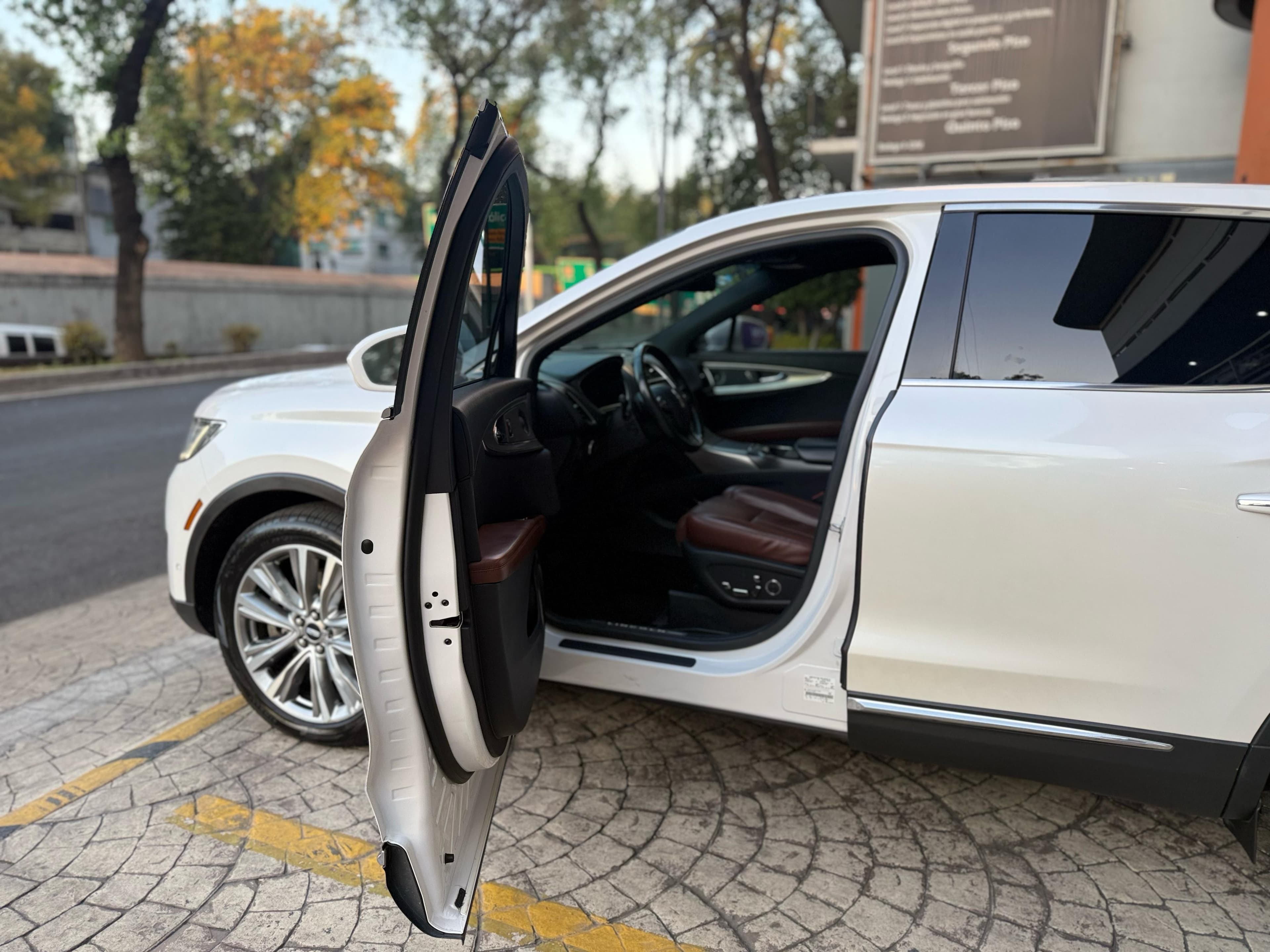 LINCOLN MKX 2017 RESERVE AWD 2.7 TURBO — foto 14