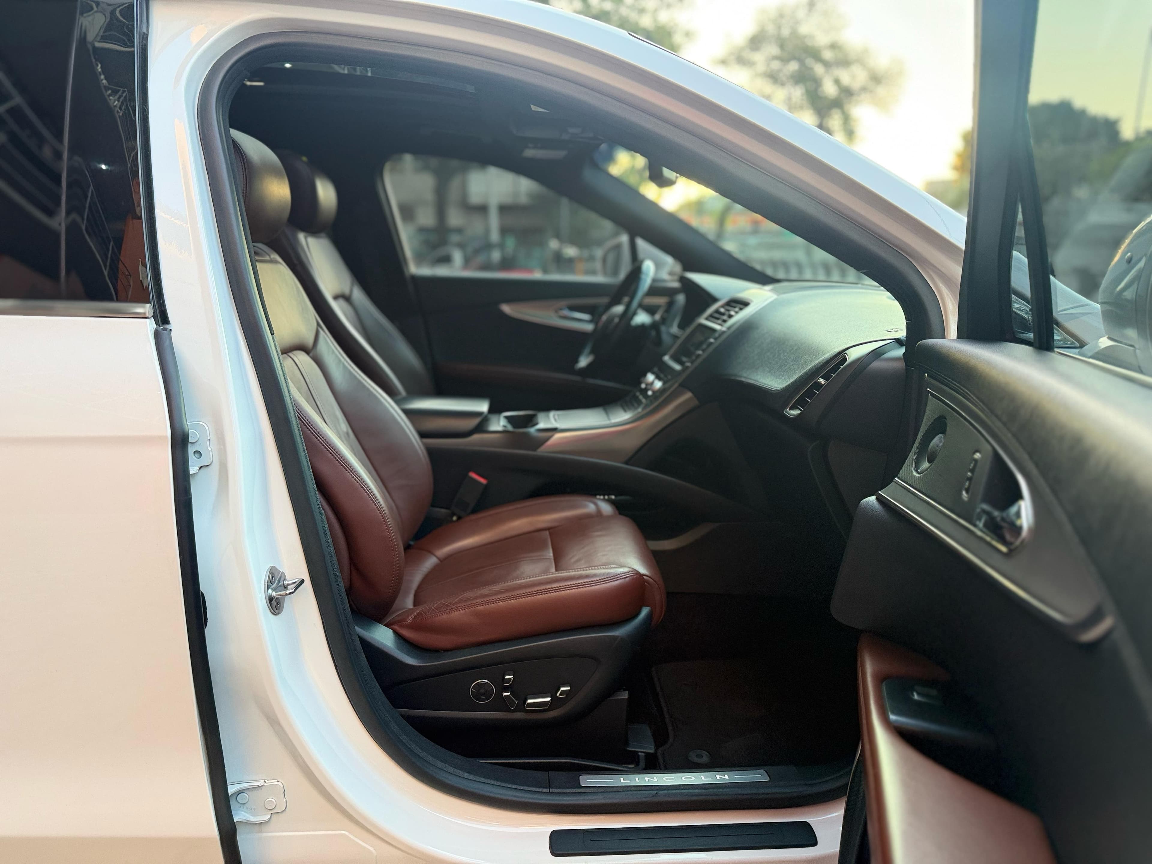 LINCOLN MKX 2017 RESERVE AWD 2.7 TURBO — foto 23