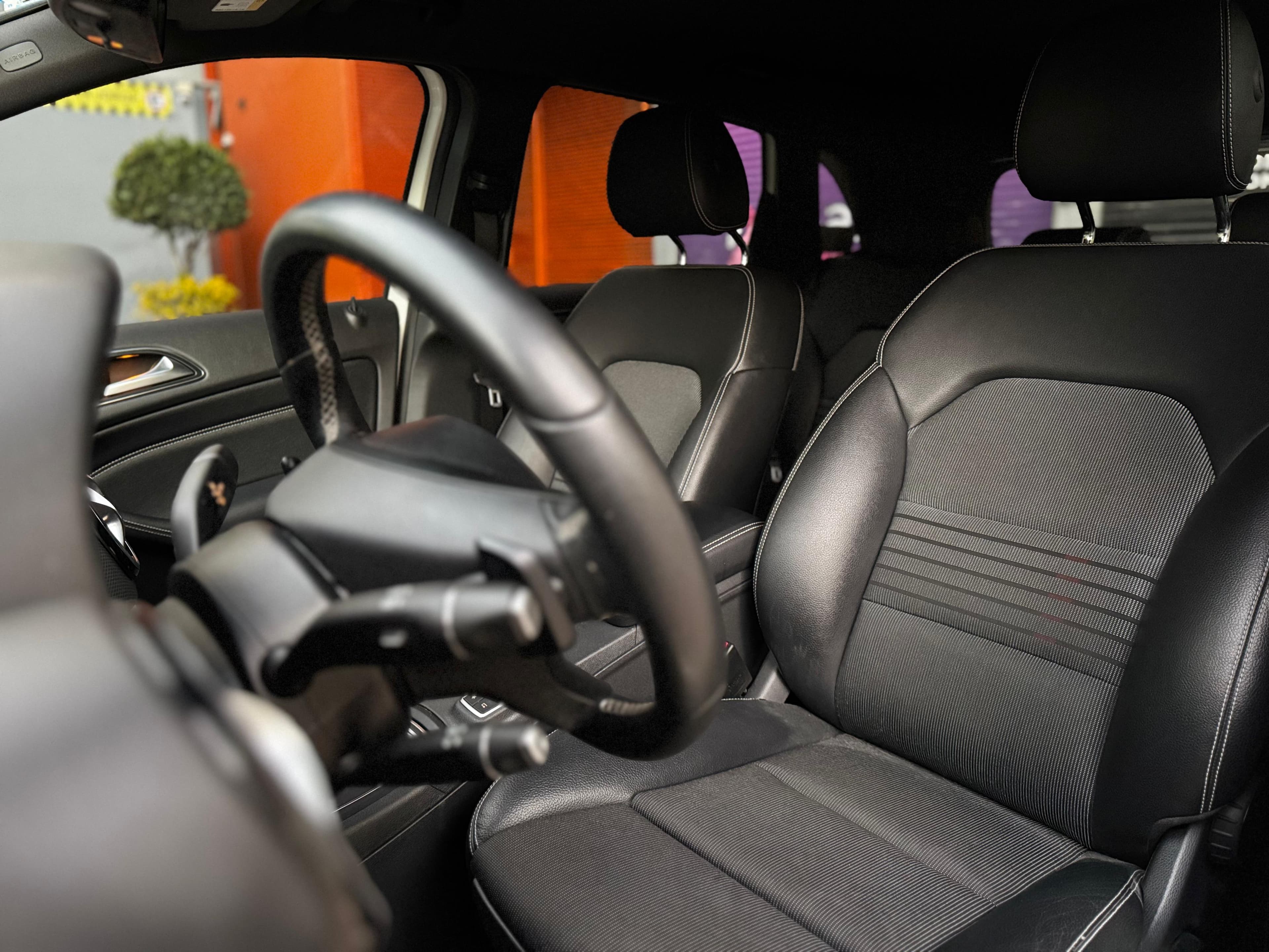 MERCEDES BENZ B 180 CGI 2017 — foto 17