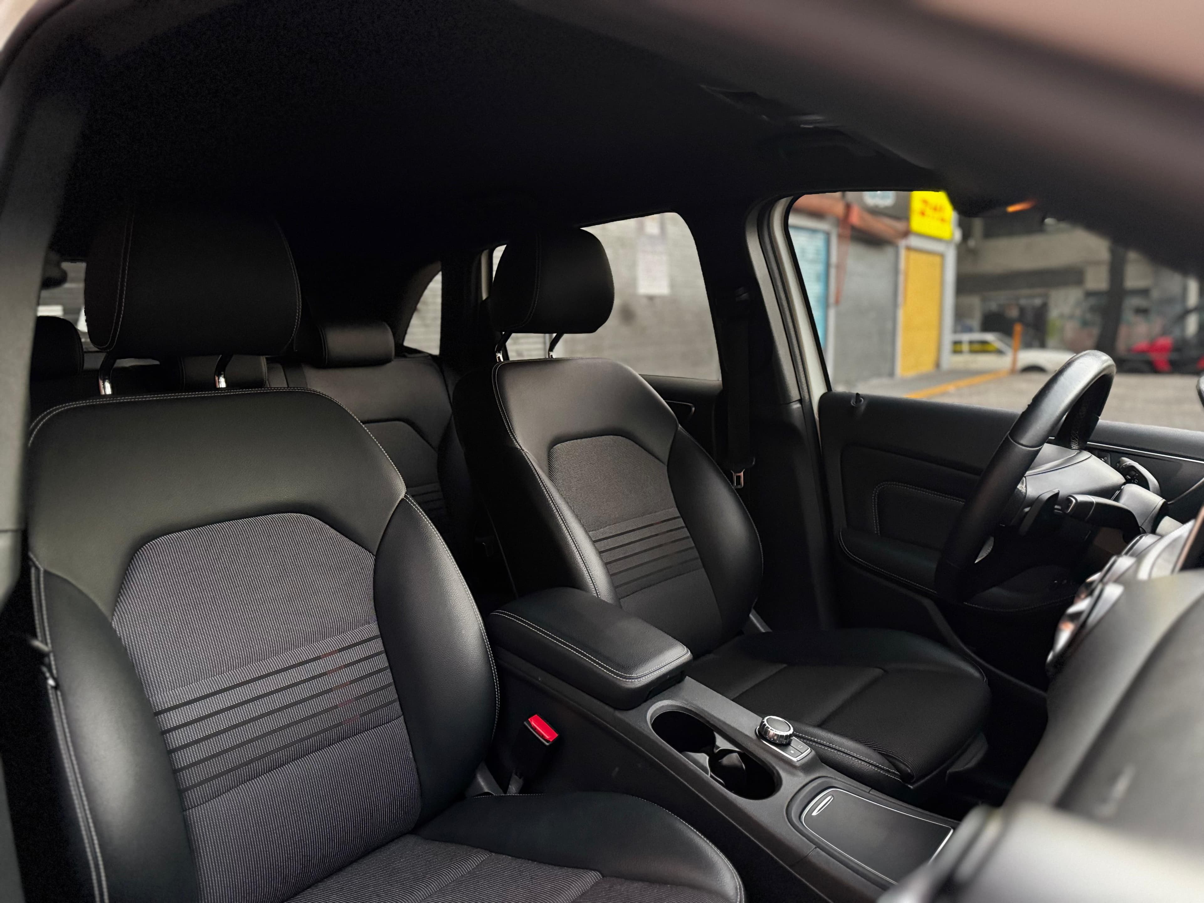 MERCEDES BENZ B 180 CGI 2017 — foto 24
