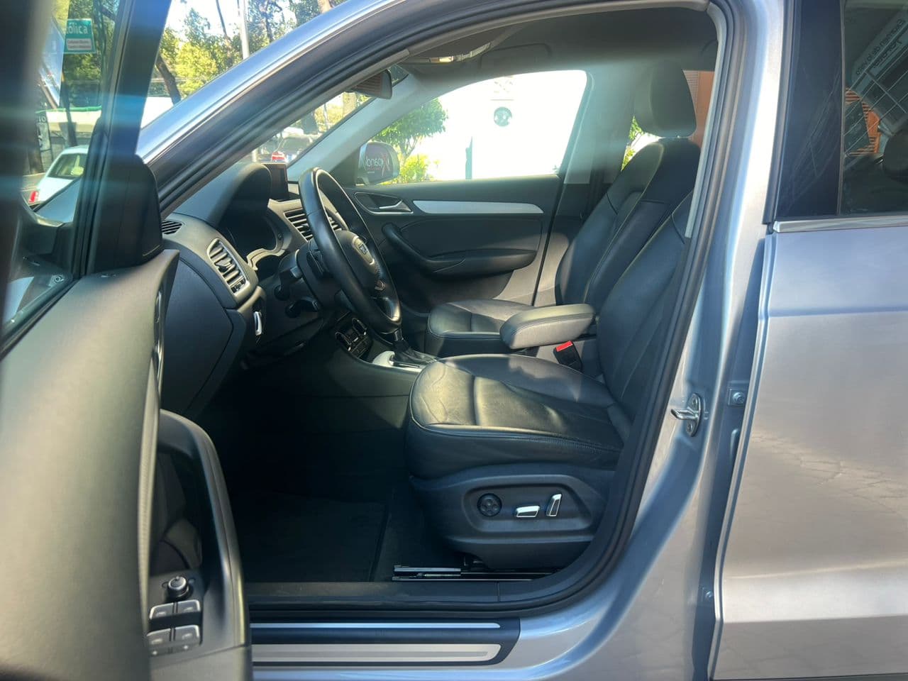 AUDI Q3 QUATTRO LUXURY TURBO 2016 — foto 15