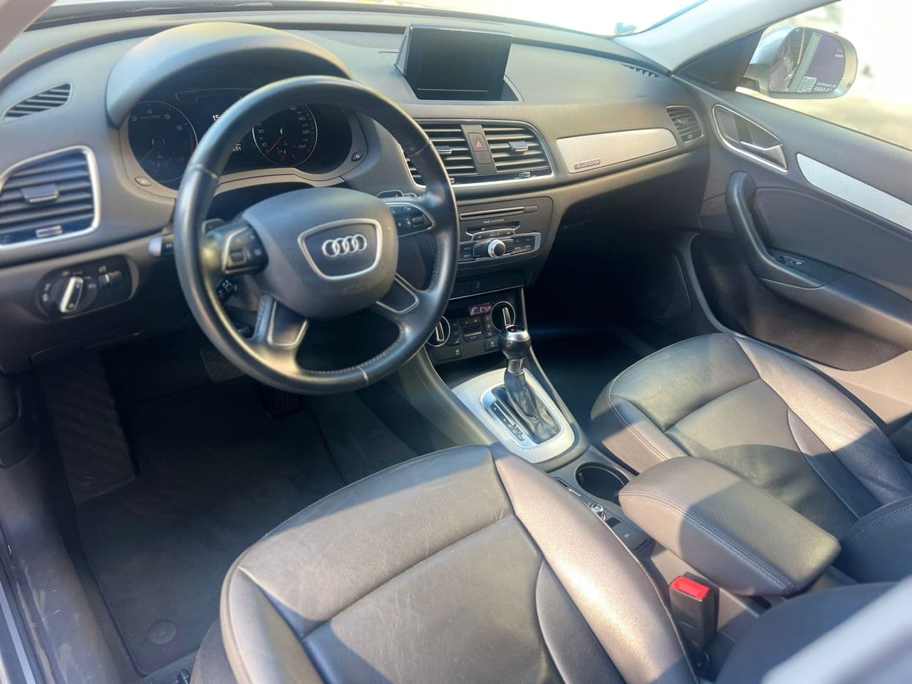 AUDI Q3 QUATTRO LUXURY TURBO 2016 — foto 16