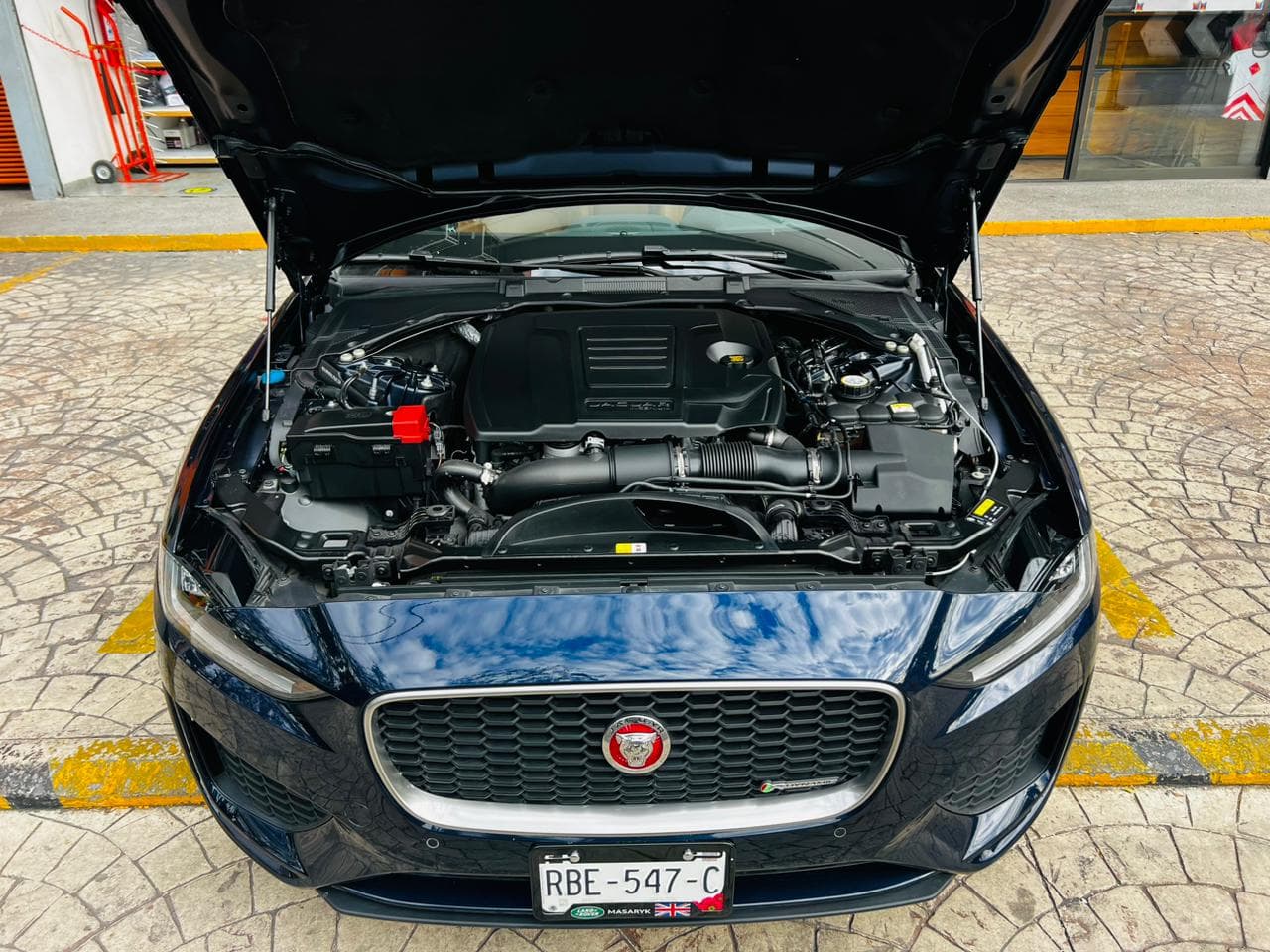 JAGUAR XE R DYNAMIC SE 300PS 2020 — foto 11