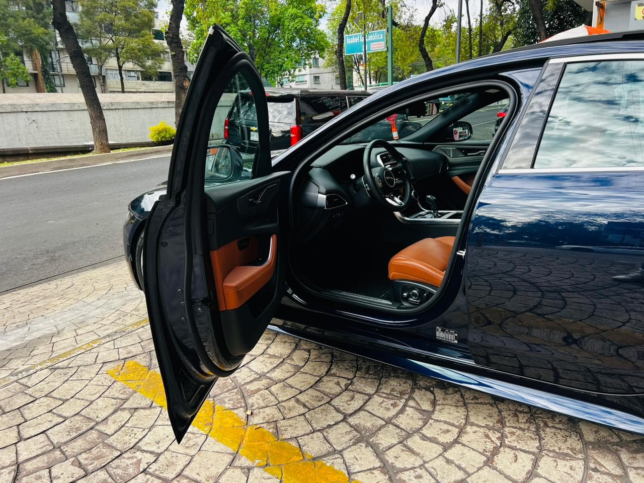 JAGUAR XE R DYNAMIC SE 300PS 2020 — foto 14