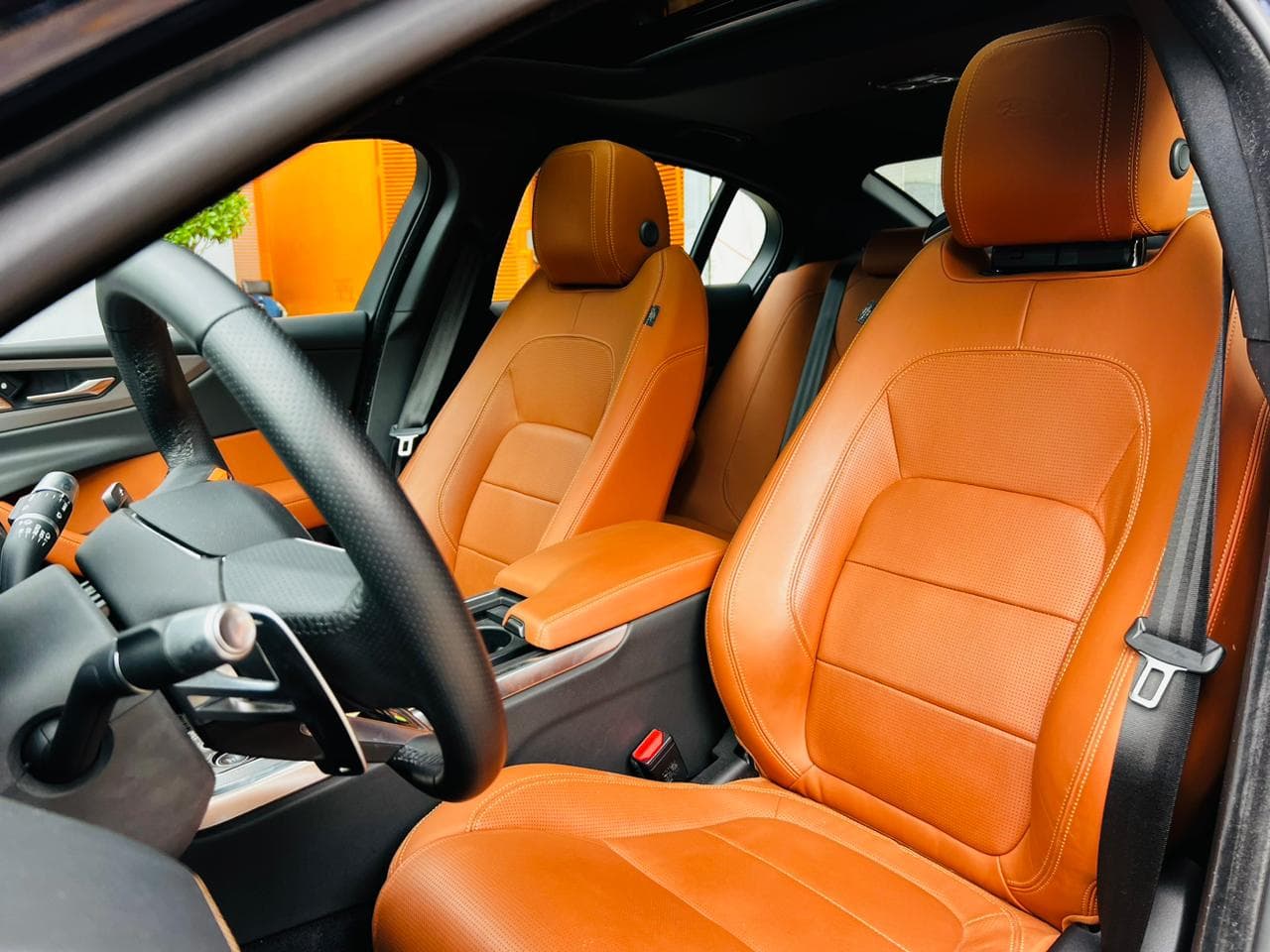 JAGUAR XE R DYNAMIC SE 300PS 2020 — foto 17