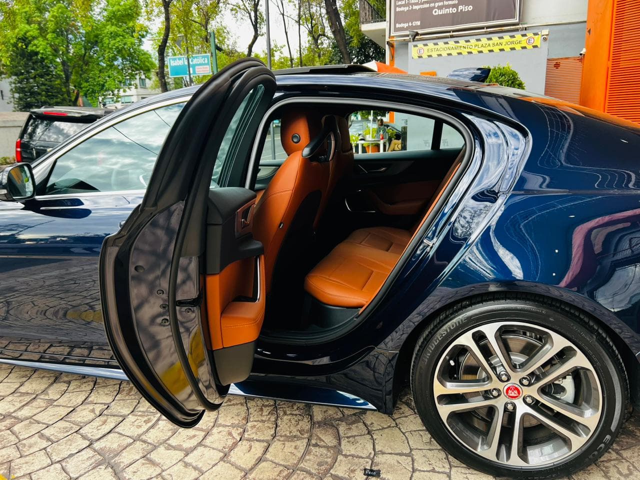 JAGUAR XE R DYNAMIC SE 300PS 2020 — foto 18