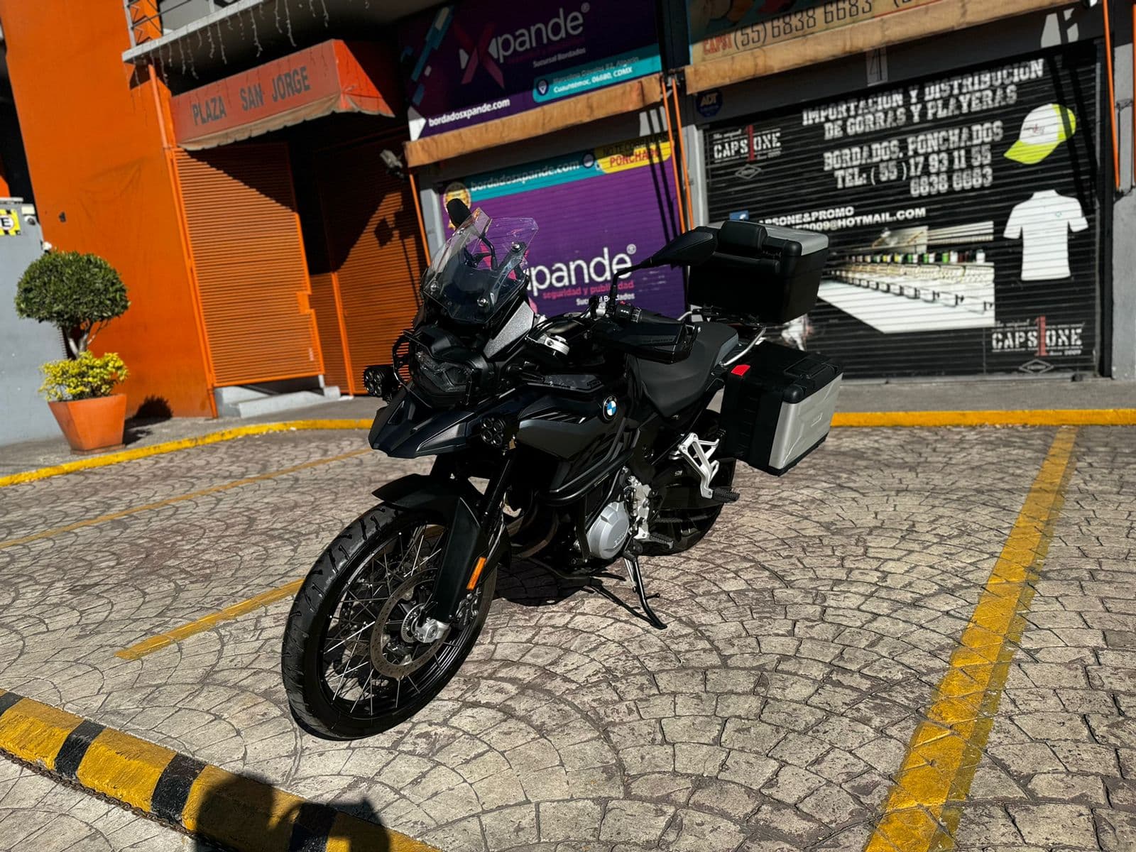 BMW F 850 2023