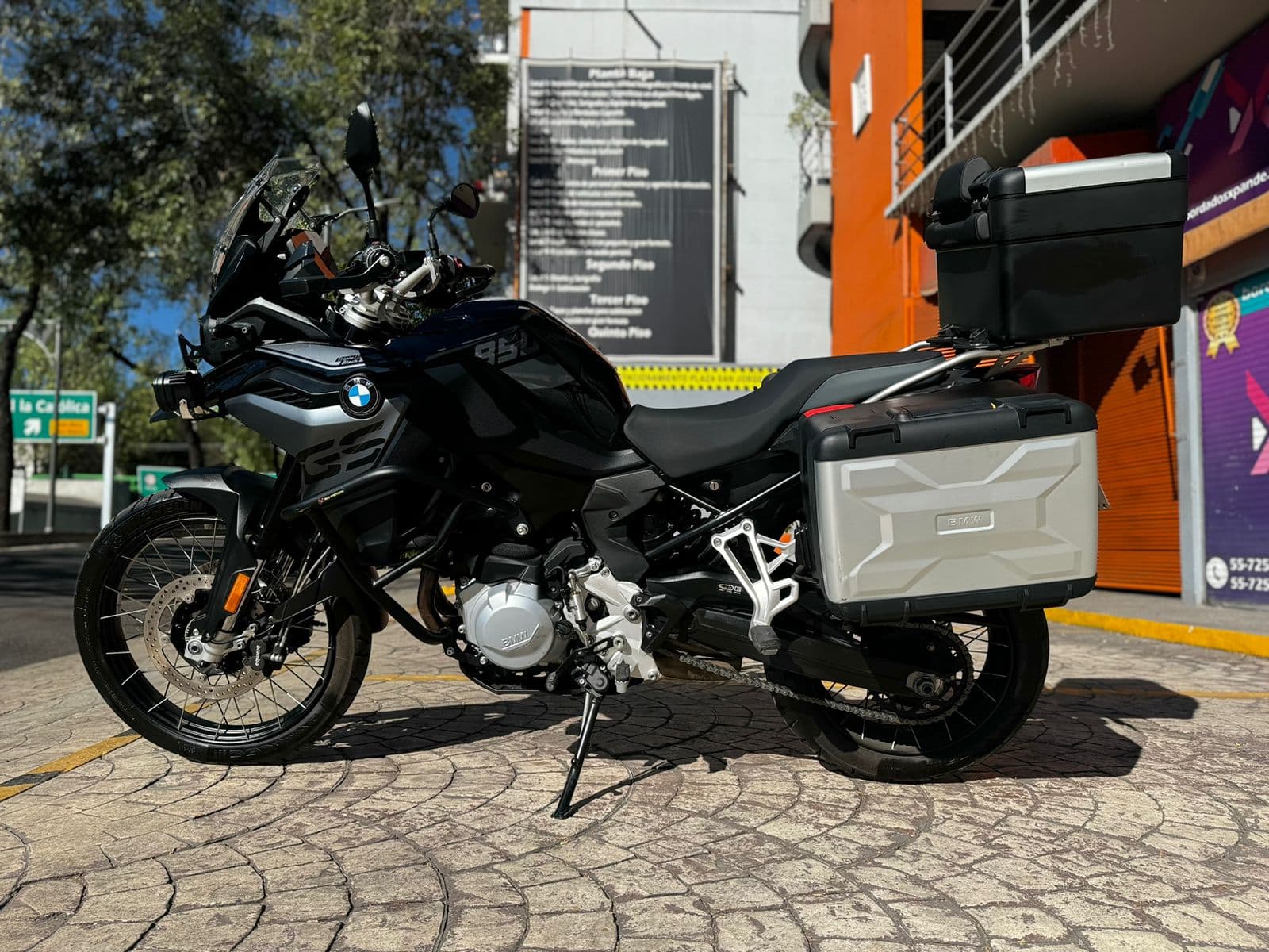 BMW F 850 2023 — foto 3