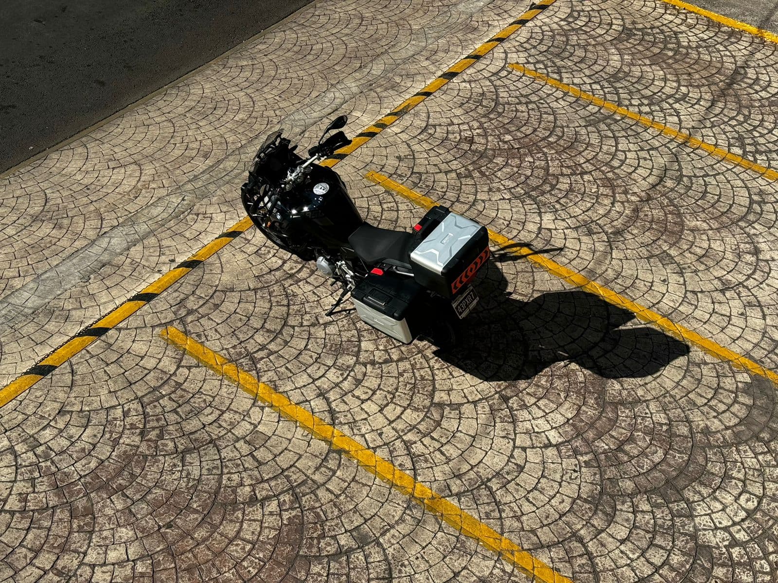 BMW F 850 2023 — foto 21