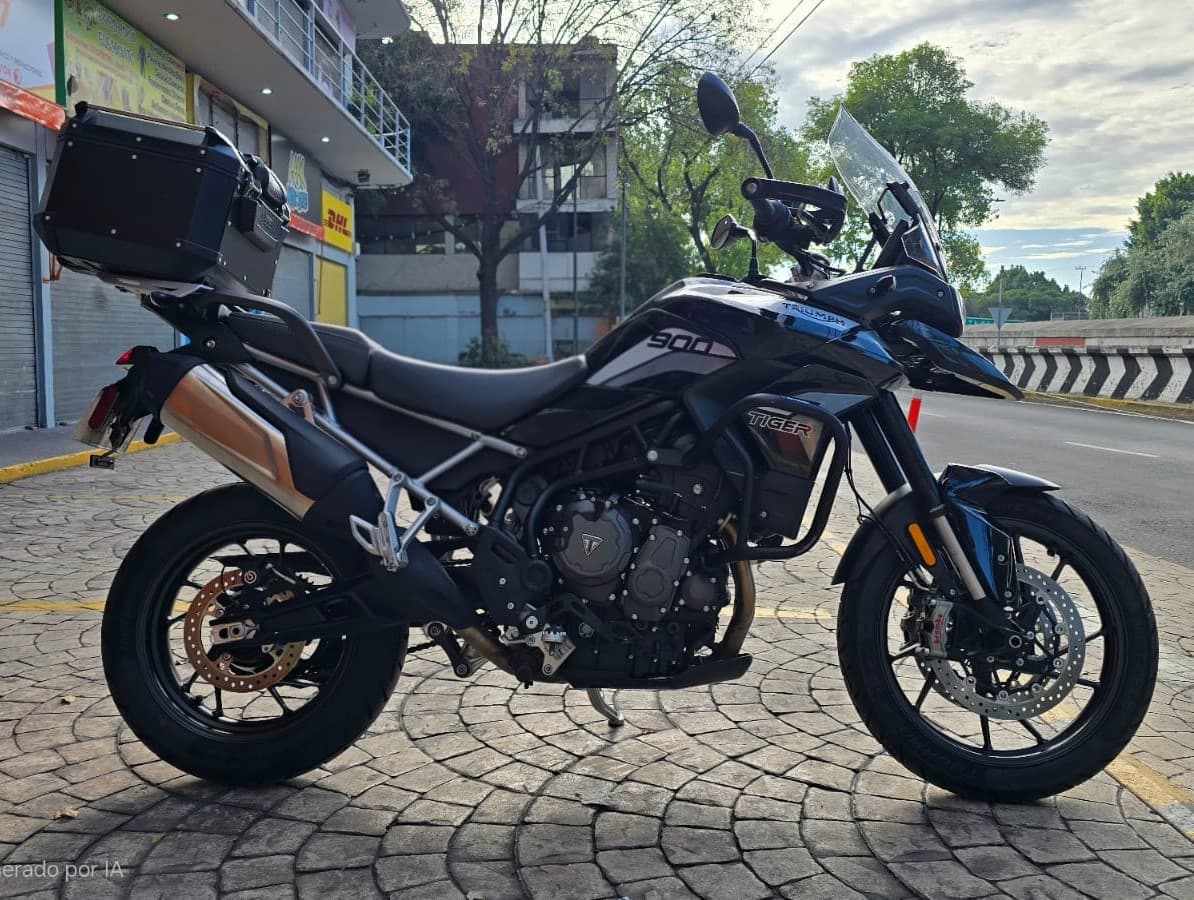 TRIUMPH TIGER 900 GT 2022 — foto 4