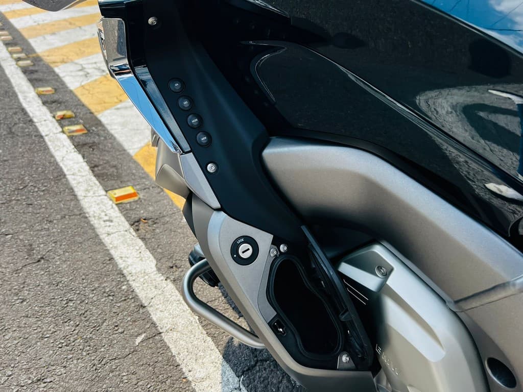 BMW K1600 GTL 2021 — foto 16