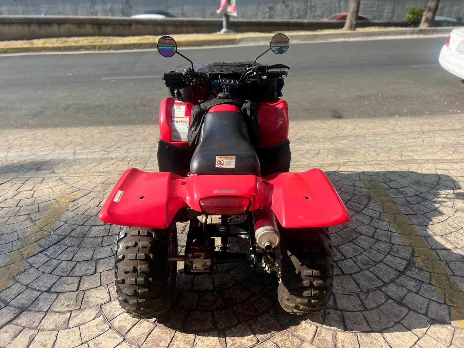 CUATRIMOTO SUZUKI TODO TERRENO LT-F250 2011 — foto 8