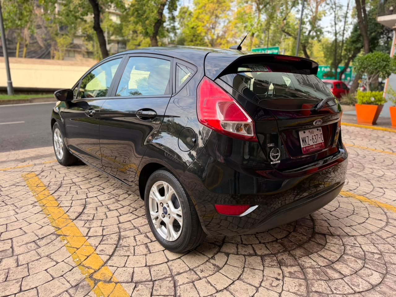 FORD FIESTA SE HB 2015 — foto 7