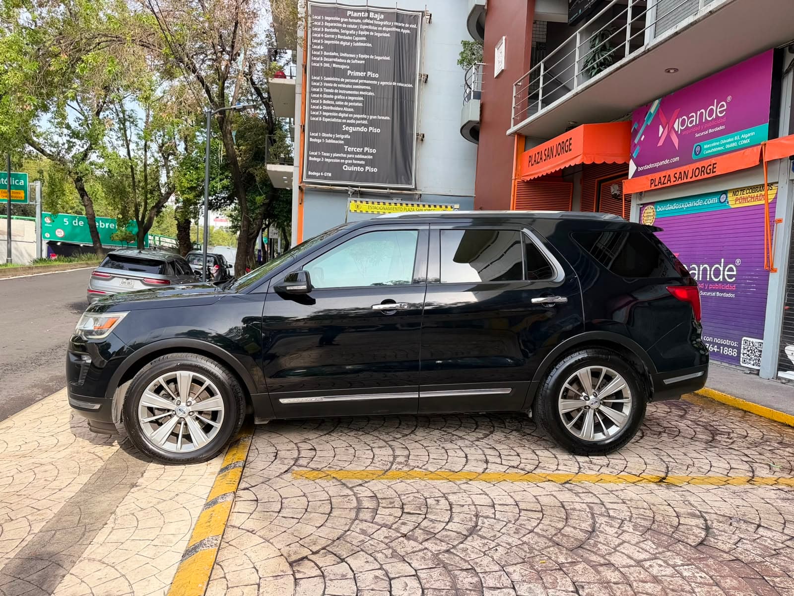 FORD EXPLORER LIMITED 2018 4x4 — foto 4