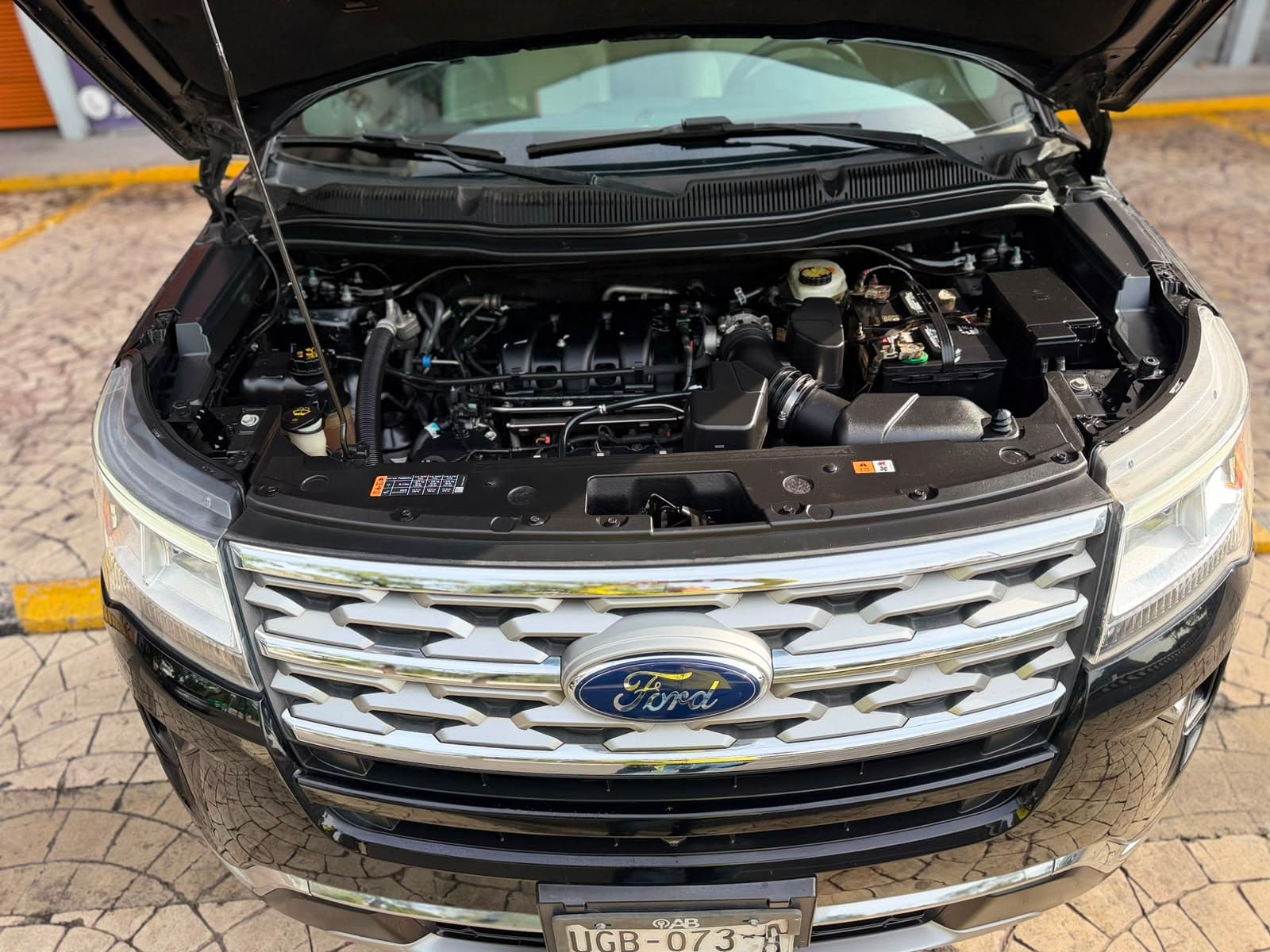 FORD EXPLORER LIMITED 2018 4x4 — foto 11