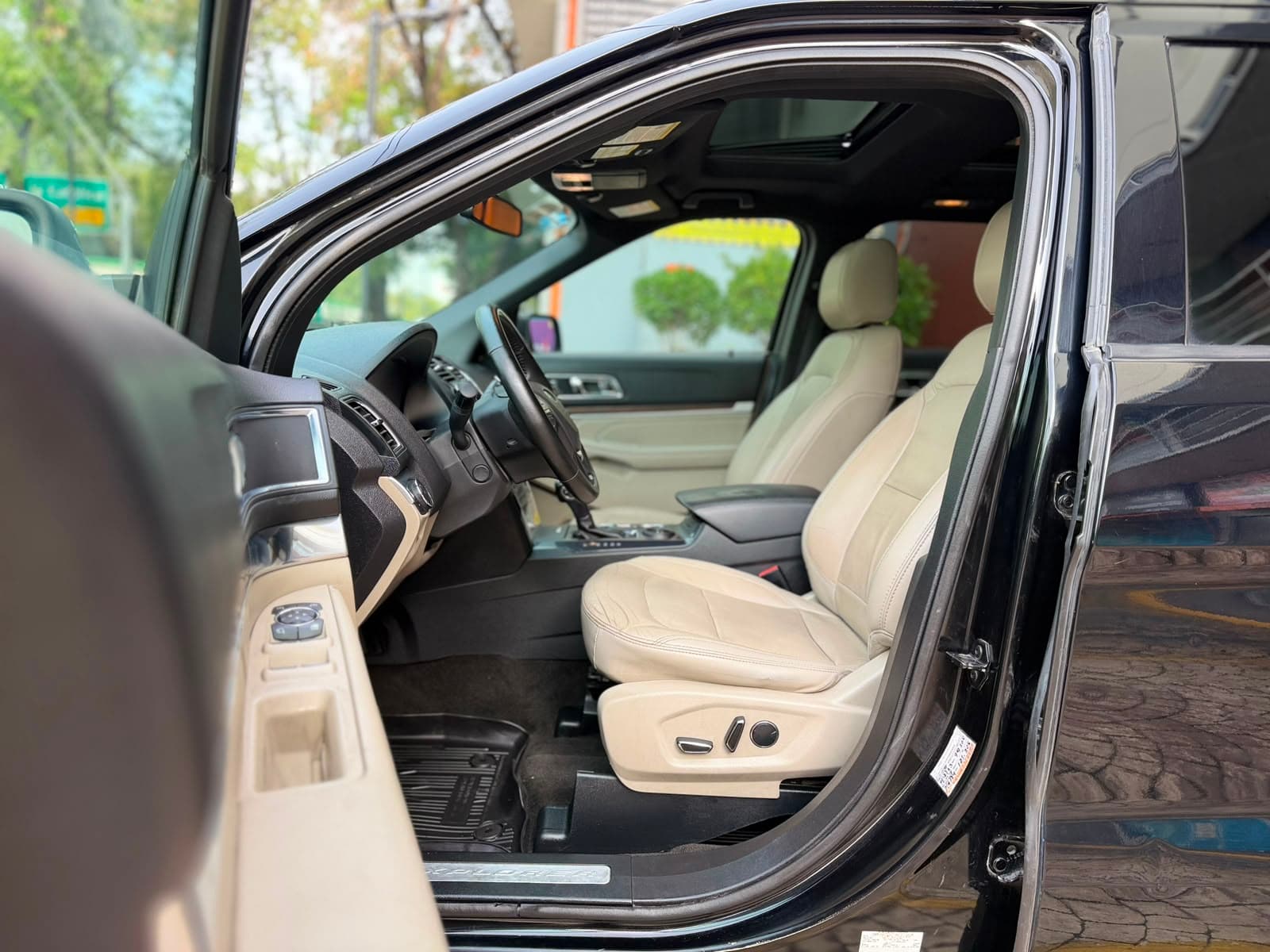 FORD EXPLORER LIMITED 2018 4x4 — foto 15