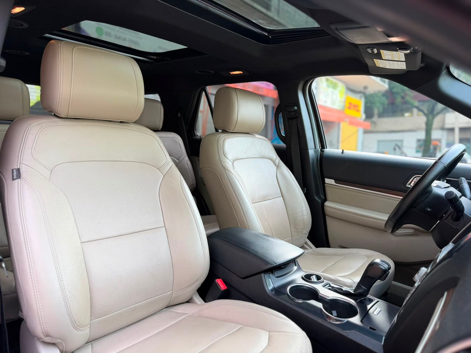 FORD EXPLORER LIMITED 2018 4x4 — foto 26