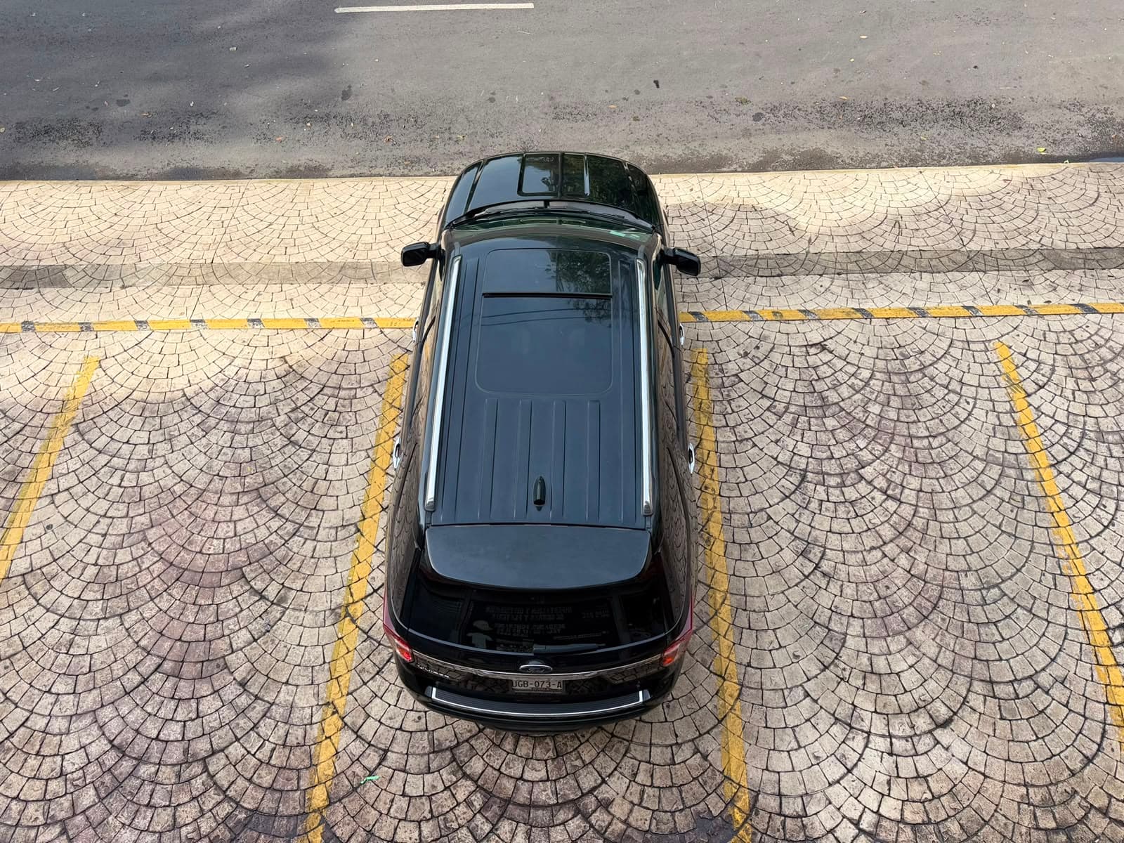 FORD EXPLORER LIMITED 2018 4x4 — foto 36