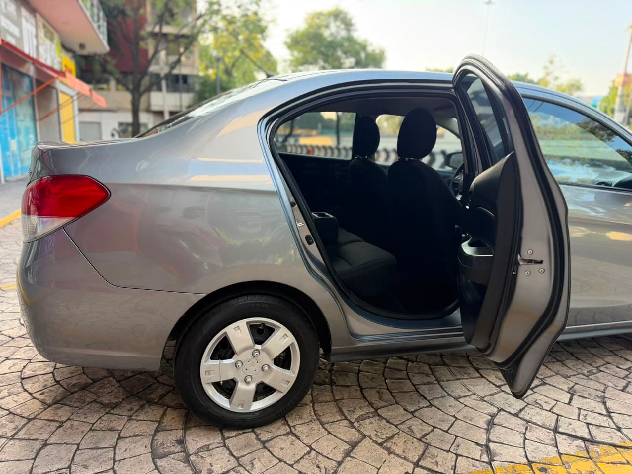 DODGE ATTITUDE SE 2023 — foto 26