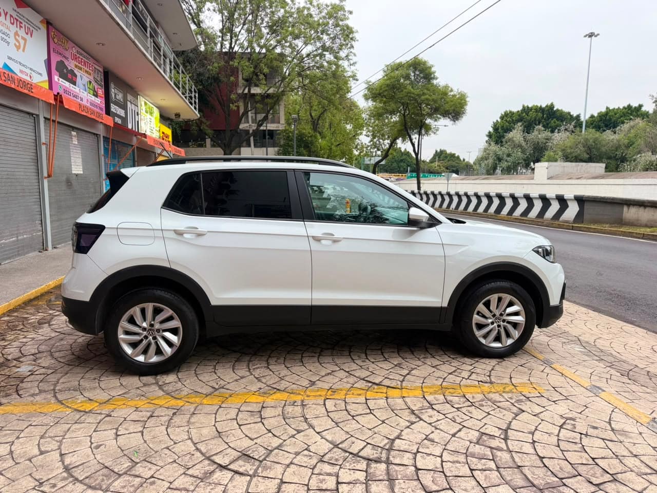 VOLKSWAGEN T-CROSS TRENDLINE 2024 — foto 5