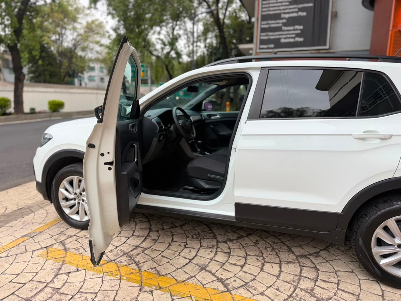 VOLKSWAGEN T-CROSS TRENDLINE 2024 — foto 14