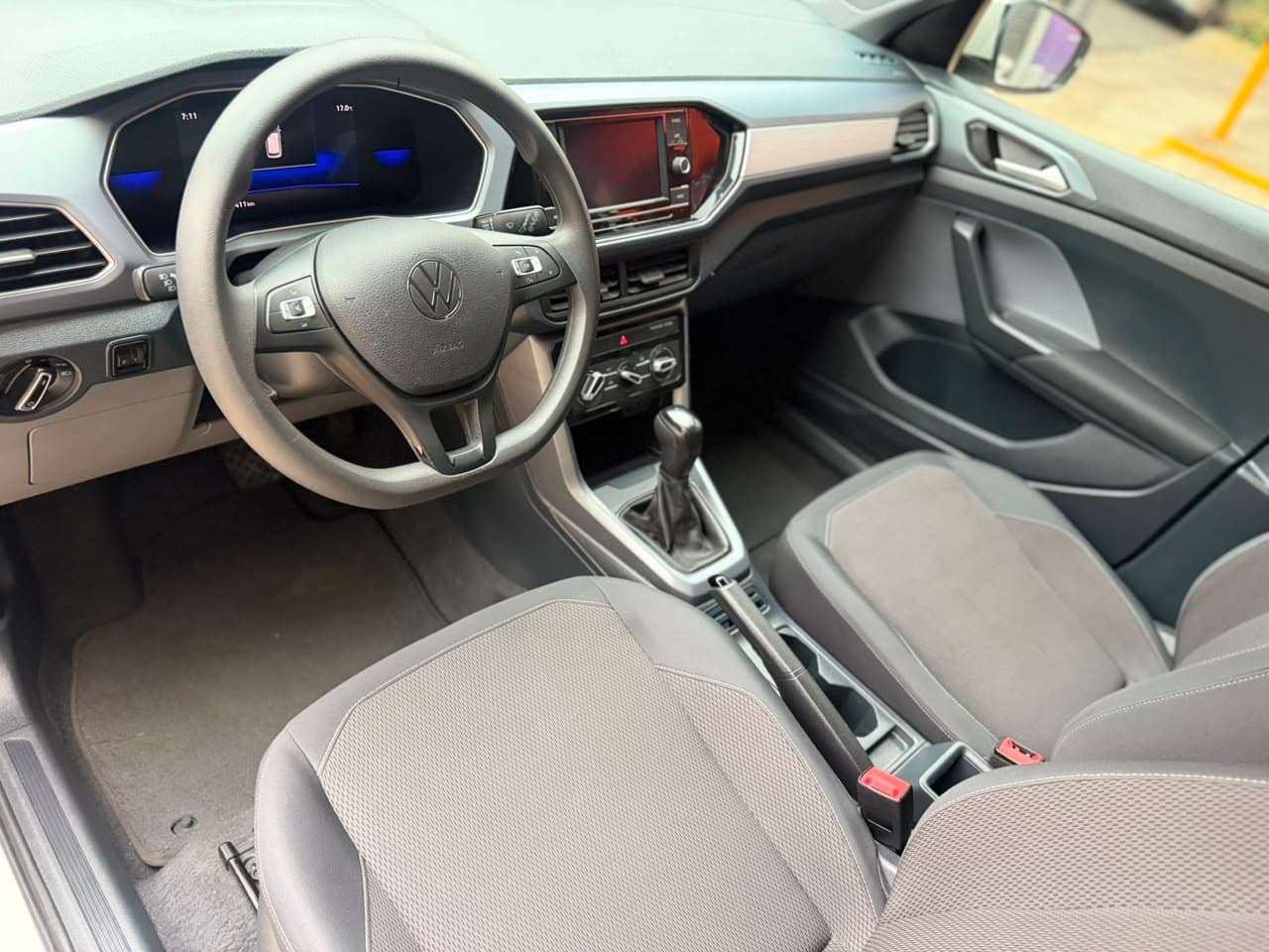 VOLKSWAGEN T-CROSS TRENDLINE 2024 — foto 16