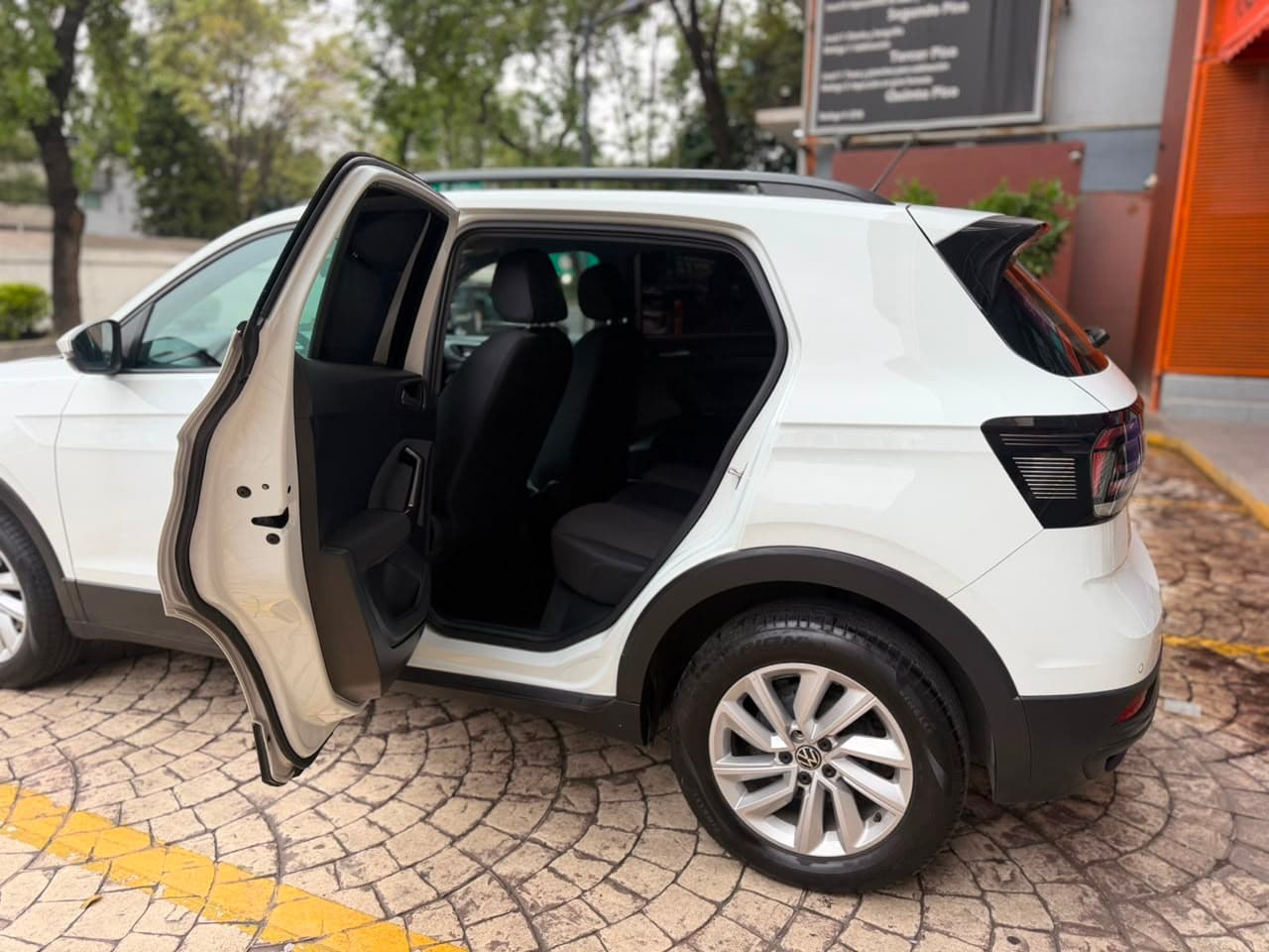 VOLKSWAGEN T-CROSS TRENDLINE 2024 — foto 18