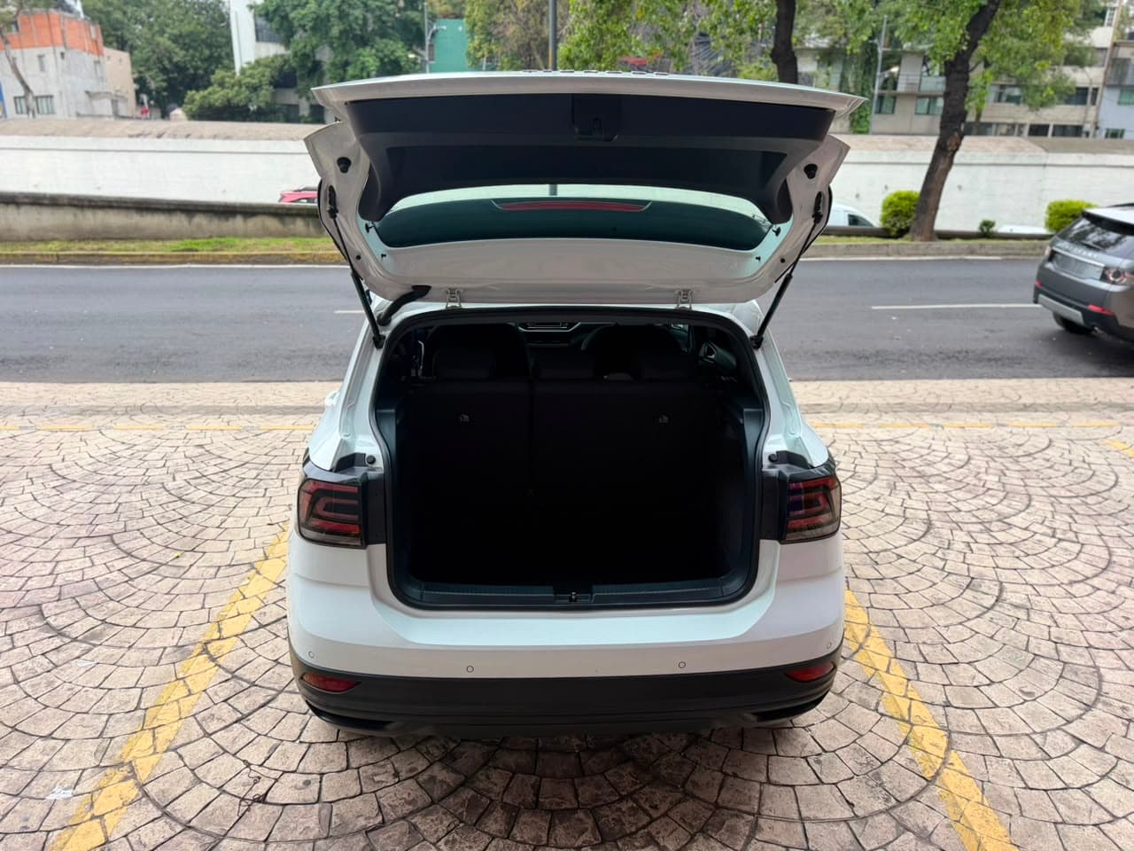 VOLKSWAGEN T-CROSS TRENDLINE 2024 — foto 20