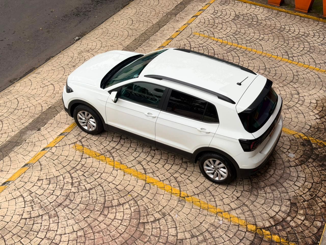 VOLKSWAGEN T-CROSS TRENDLINE 2024 — foto 33