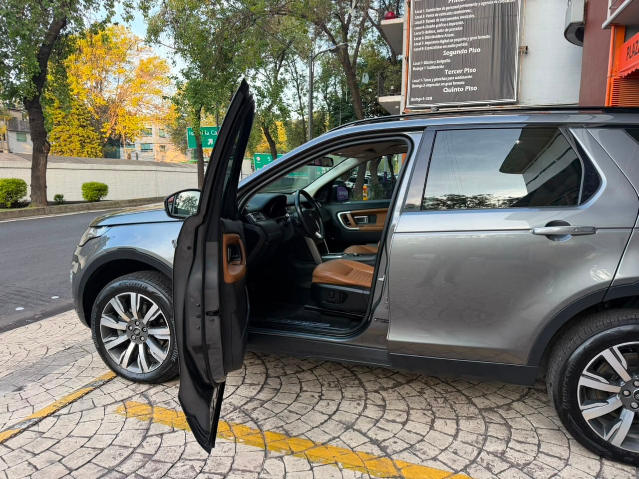 LAND ROVER DISCOVERY SPORT 2018 — foto 14